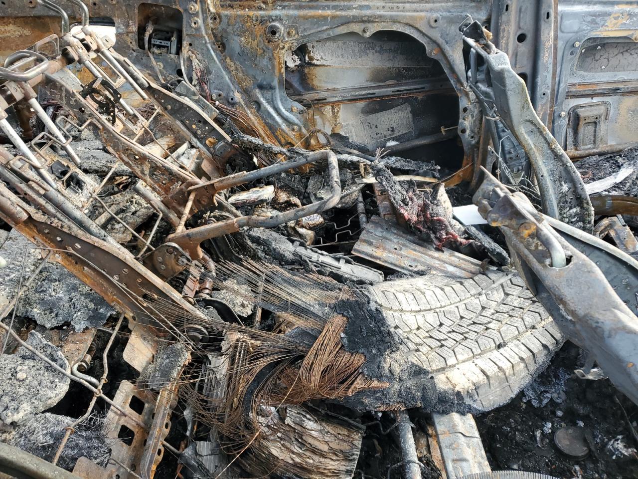 2024 Hyundai Santa Fe VIN 5NMP3DGL9RH006714 Copart auction photo, burn damage thumbnail 11