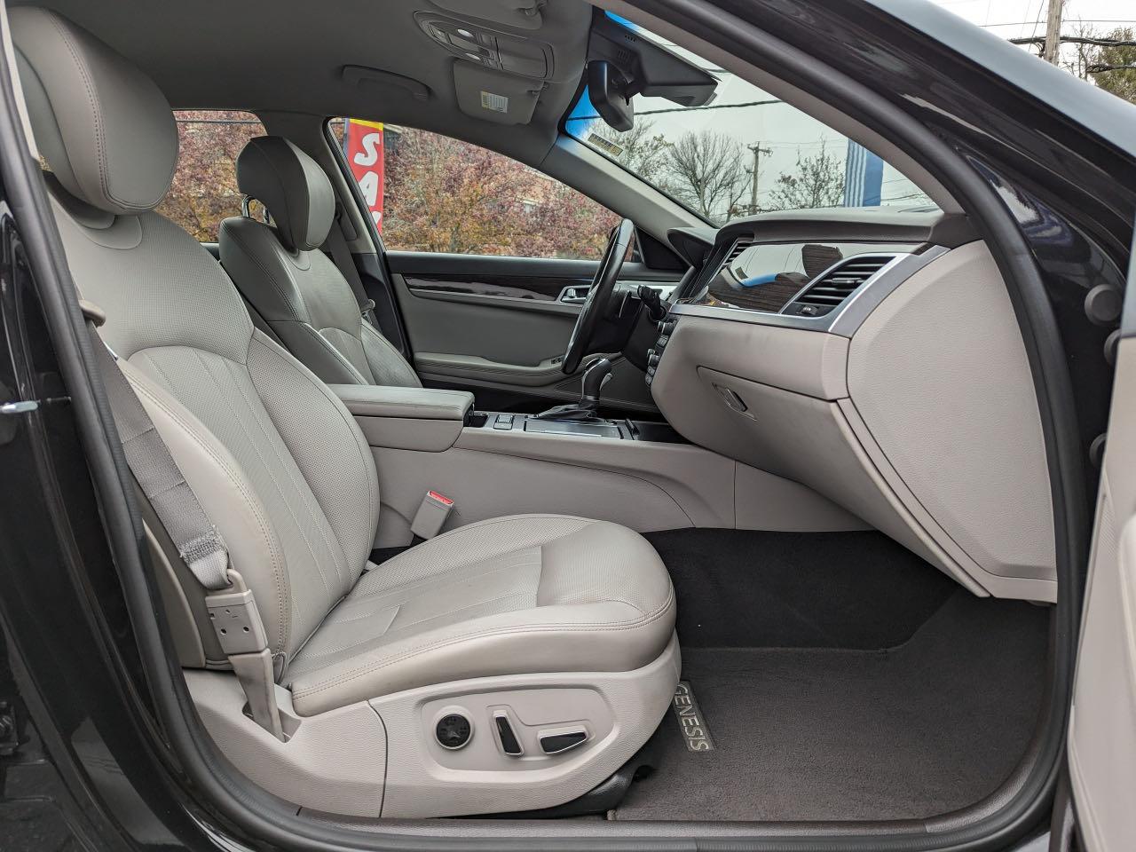 2017 Genesis G80 VIN KMHGN4JEXHU180461 Copart auction photo, normal wear damage thumbnail 5