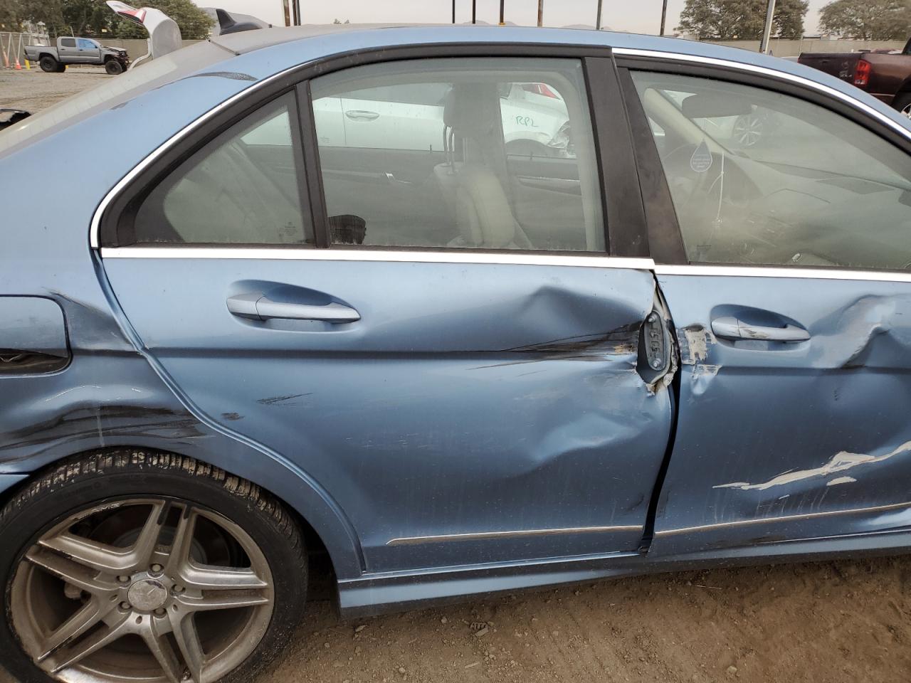 2011 Mercedes-Benz C-klasse VIN WDDGF5EB9BR175078 Copart auction photo, all over damage thumbnail 10