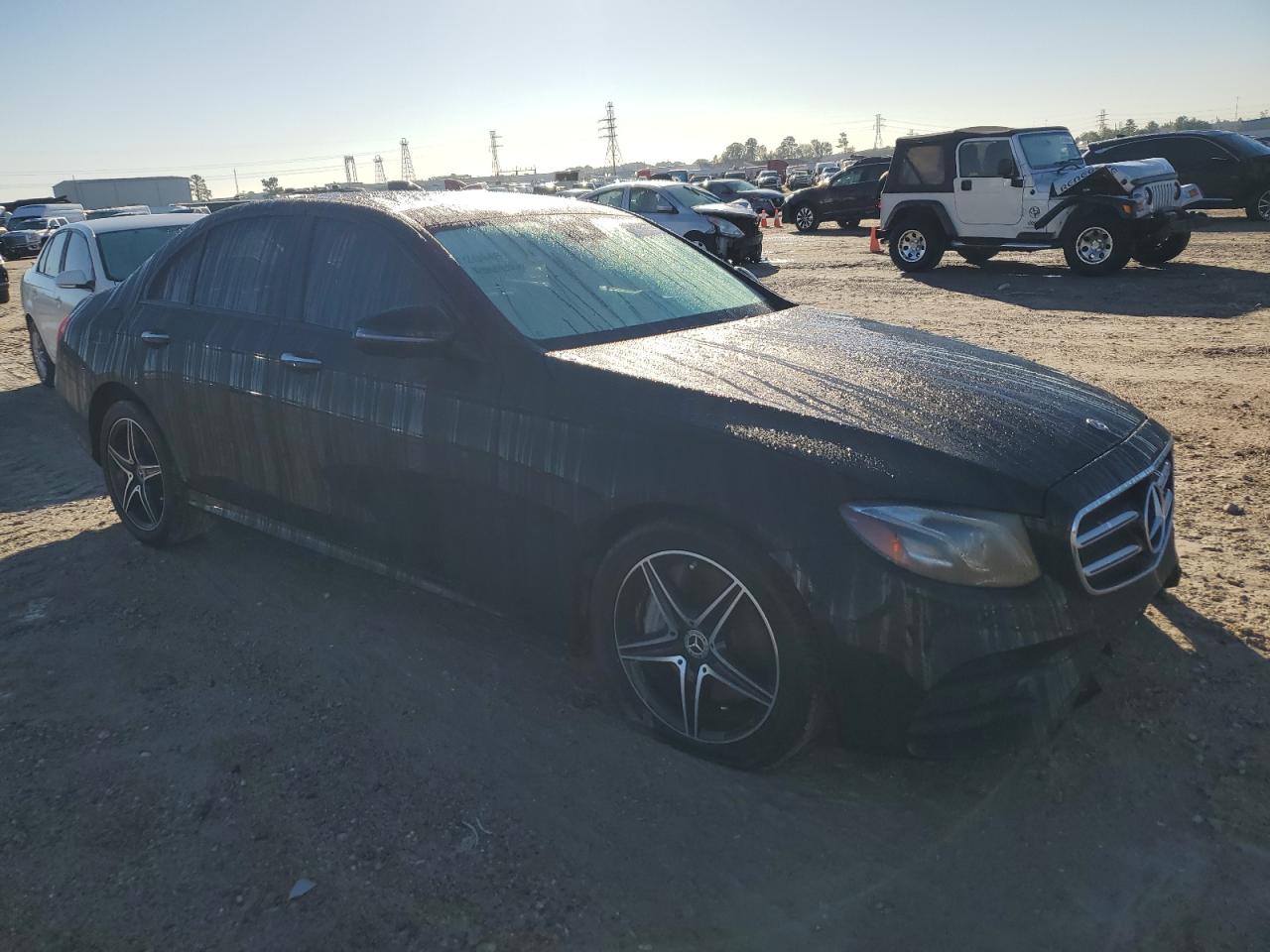 2019 Mercedes-Benz E-klasse VIN WDDZF4JB7KA660813 Copart auction photo, front end damage thumbnail 4