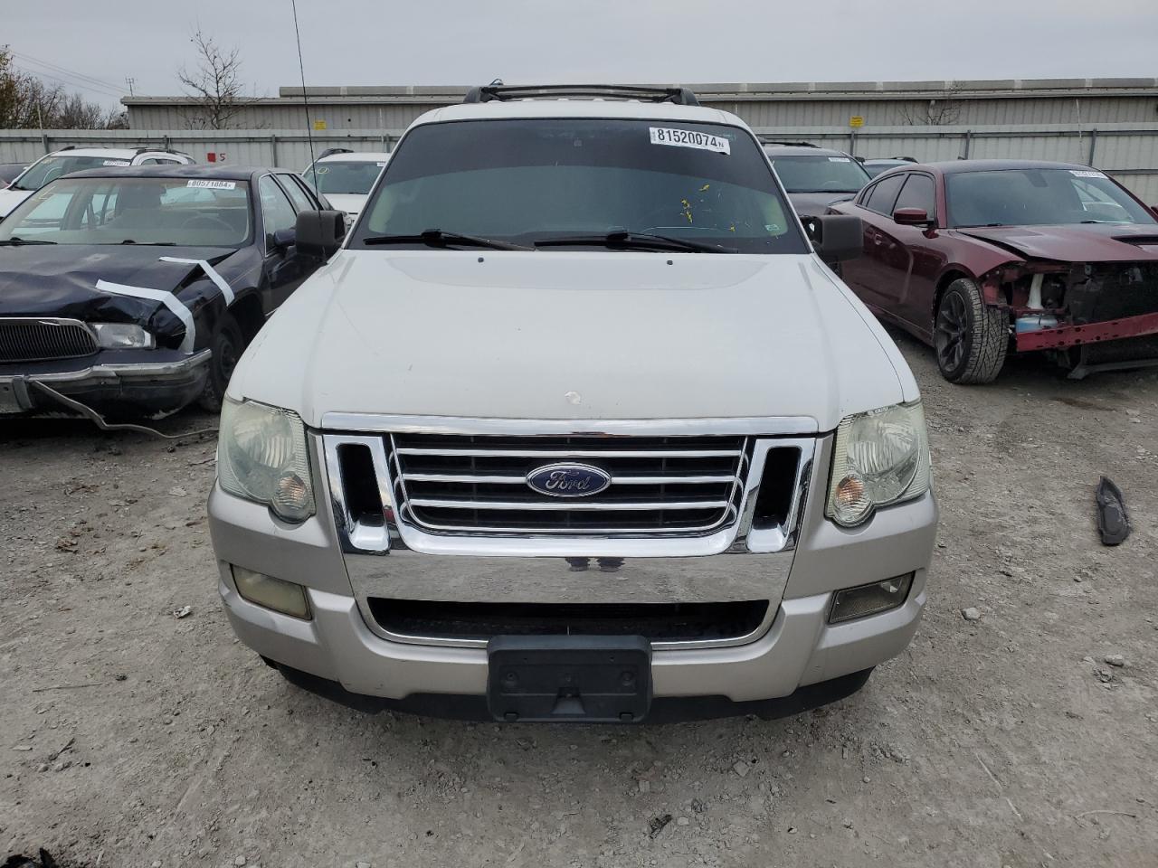 2010 Ford Explorer VIN 1FMEU6DE1AUA47384 Copart auction photo, normal wear / minor dent/scratches damage thumbnail 5