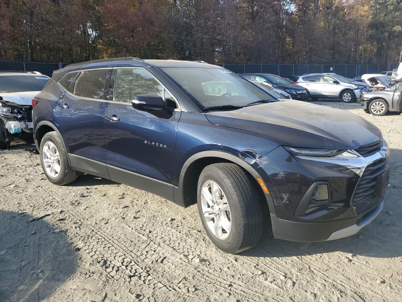 2020 Chevrolet Blazer VIN 3GNKBHRS6LS694607 Copart auction photo, rear end / minor dent/scratches damage thumbnail 4