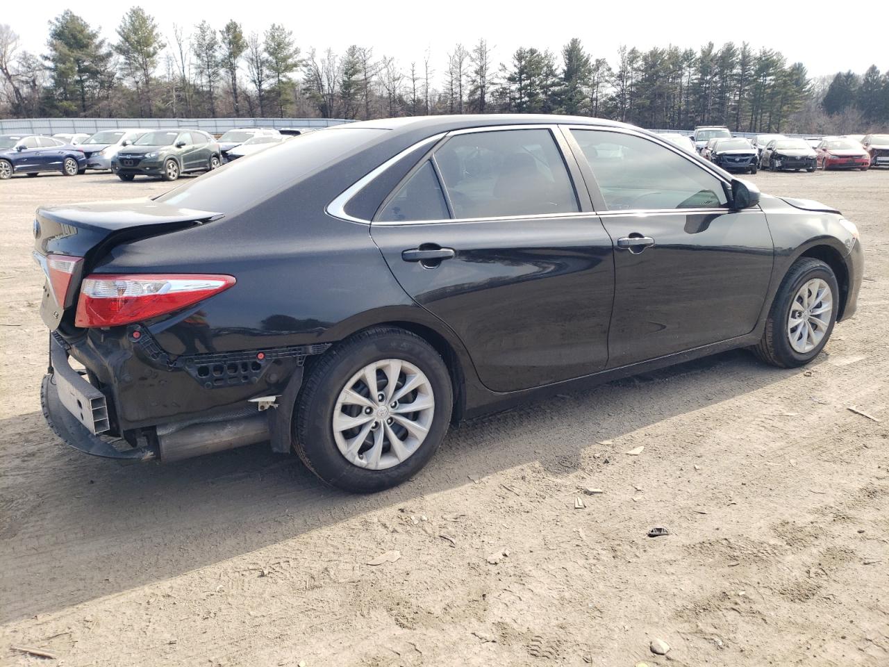 2016 Toyota Camry VIN 4T4BF1FK3GR563067 Copart auction photo, rear end / minor dent/scratches damage thumbnail 3