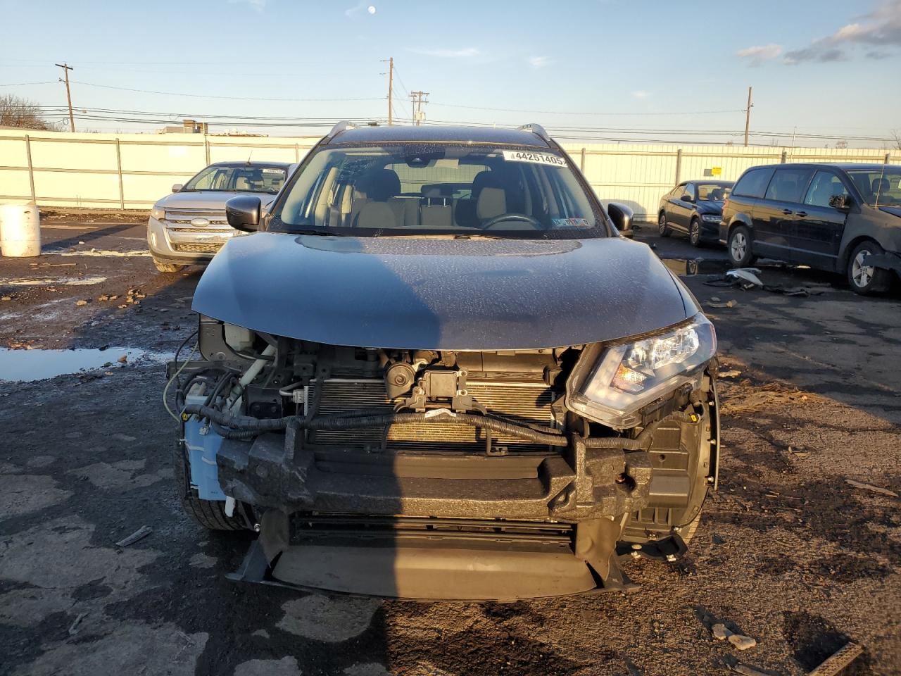 2020 Nissan Rogue VIN KNMAT2MV3LP526891 Copart auction photo, front end damage thumbnail 5
