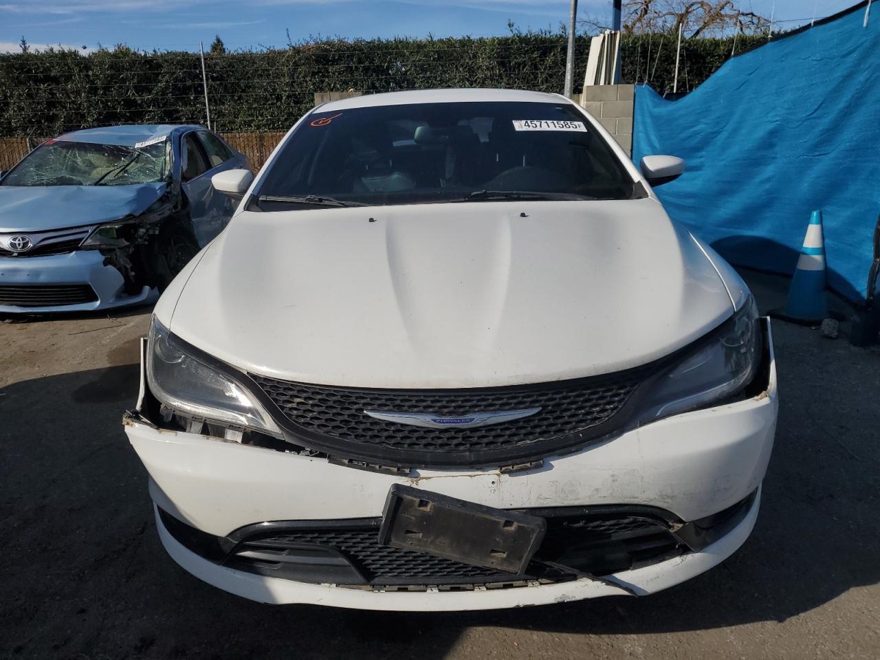 2015 Chrysler 200 VIN 1C3CCCBB5FN747260 Copart auction photo, rear end / front end damage thumbnail 5