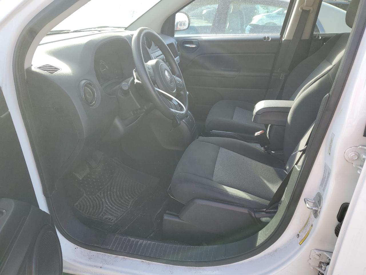 2016 Jeep Compass VIN 1C4NJCBB7GD548535 Copart auction photo, normal wear damage thumbnail 7
