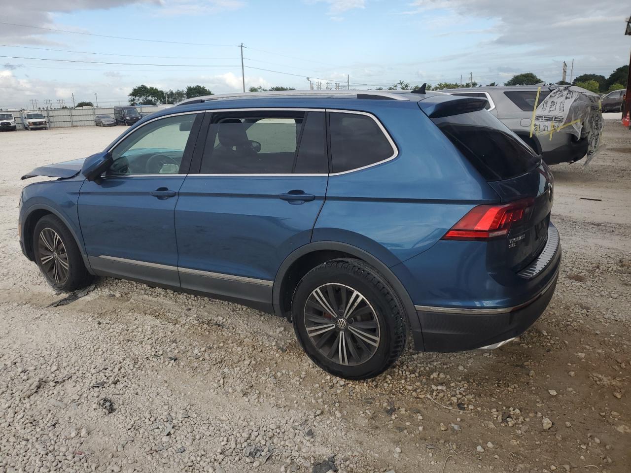 2019 Volkswagen Tiguan VIN 3VV3B7AXXKM145771 Copart auction photo, front end damage thumbnail 2
