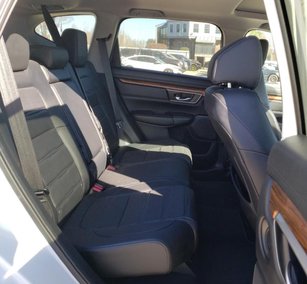 2018 Honda CR-V VIN 2HKRW2H80JH655324 Copart auction photo, front end / minor dent/scratches damage thumbnail 11