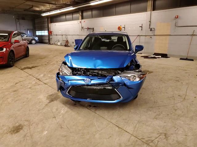 2017 Toyota Yaris VIN 3MYDLBYV3HY149963 Copart auction photo, front end / mechanical damage thumbnail 10