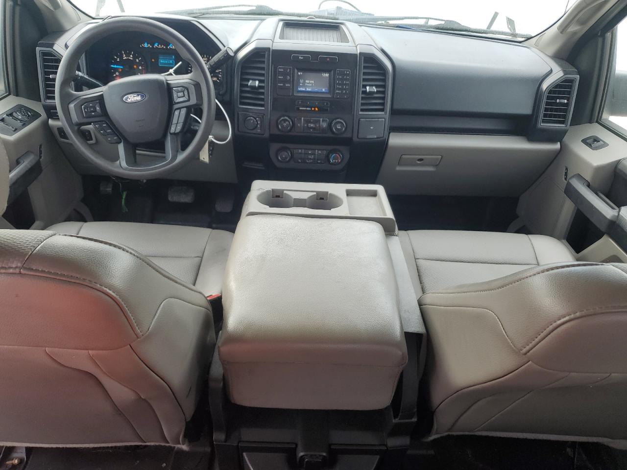 2017 Ford F-150 VIN 1FTFX1EF3HKD61067 Copart auction photo, rear end damage thumbnail 8