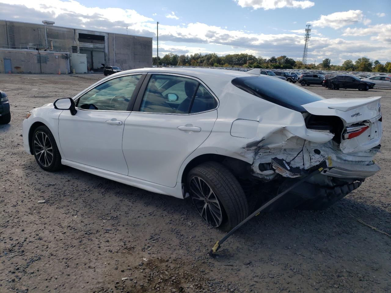 2020 Toyota Camry VIN 4T1G11AK8LU382725 Copart auction photo, rear end / minor dent/scratches damage thumbnail 2