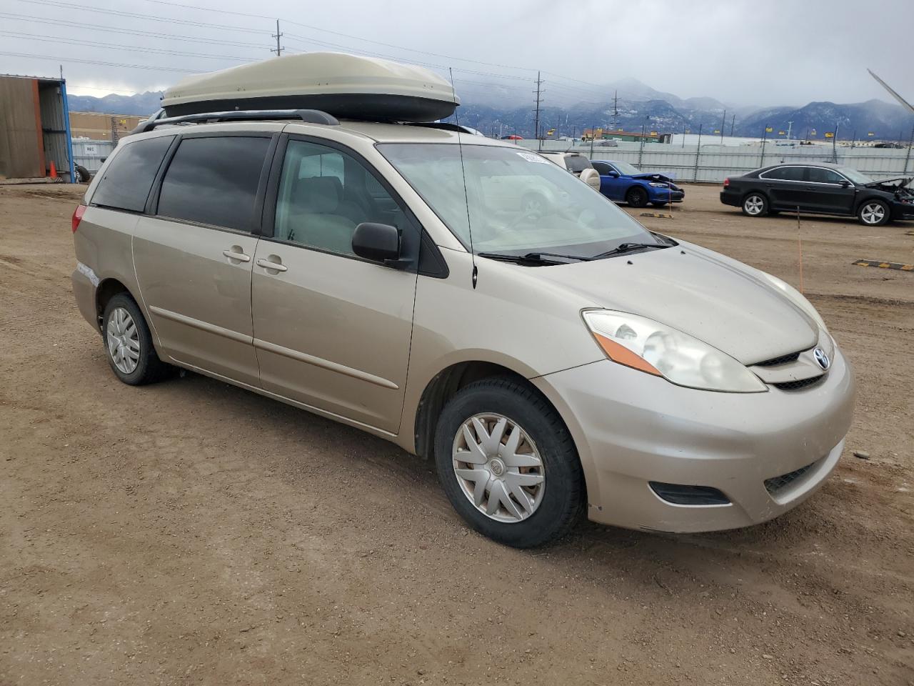 2007 Toyota Sienna VIN 5TDZK23C67S078552 Copart auction photo, minor dent/scratches damage thumbnail 4