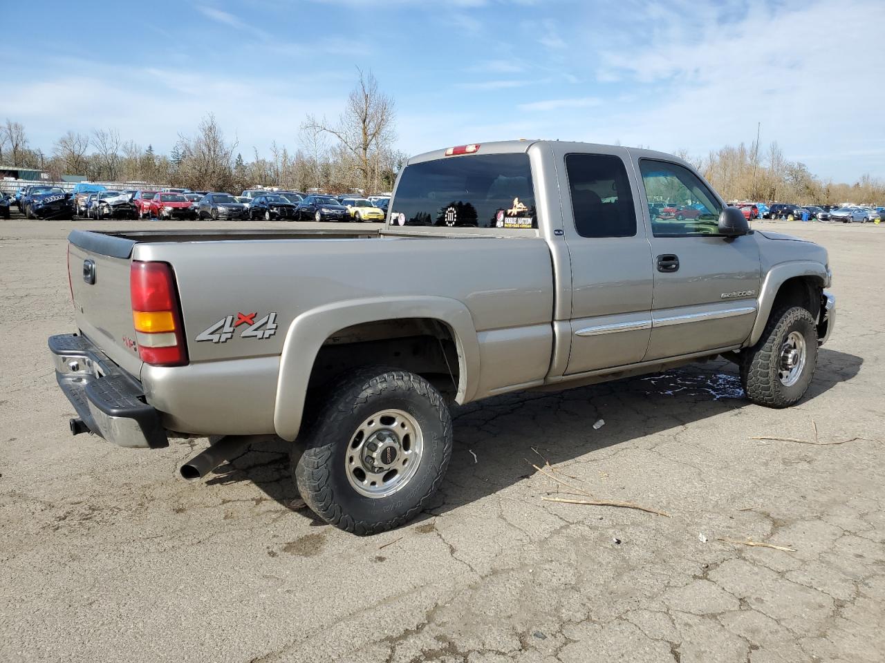 2003 GMC Sierra VIN 1GTHK29U93E125410 Copart auction photo, front end damage thumbnail 3