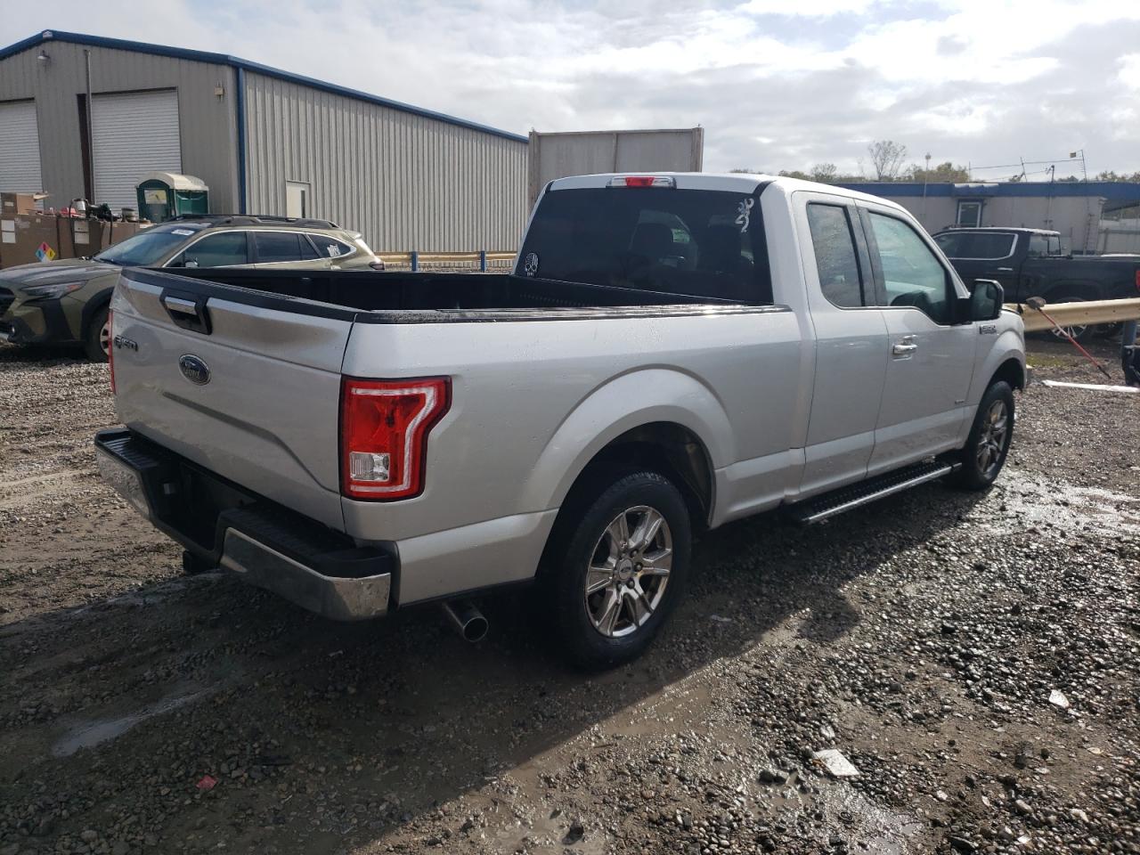 2015 Ford F-150 VIN 1FTEX1CP7FKF11489 Copart auction photo, front end / replaced vin damage thumbnail 3