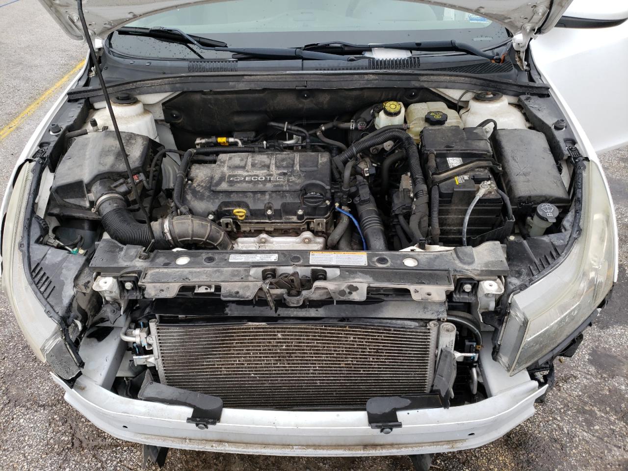 2014 Chevrolet Cruze VIN 1G1PC5SBXE7105511 Copart auction photo, front end / minor dent/scratches damage thumbnail 11