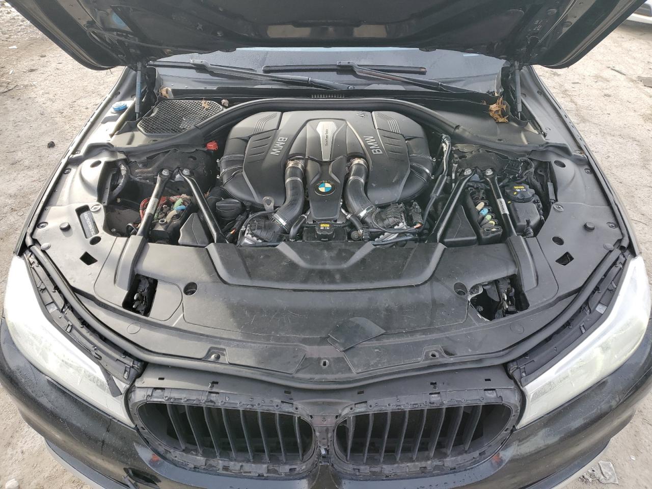 2016 BMW 7er VIN WBA7F2C51GG415164 Copart auction photo, side / front end damage thumbnail 13