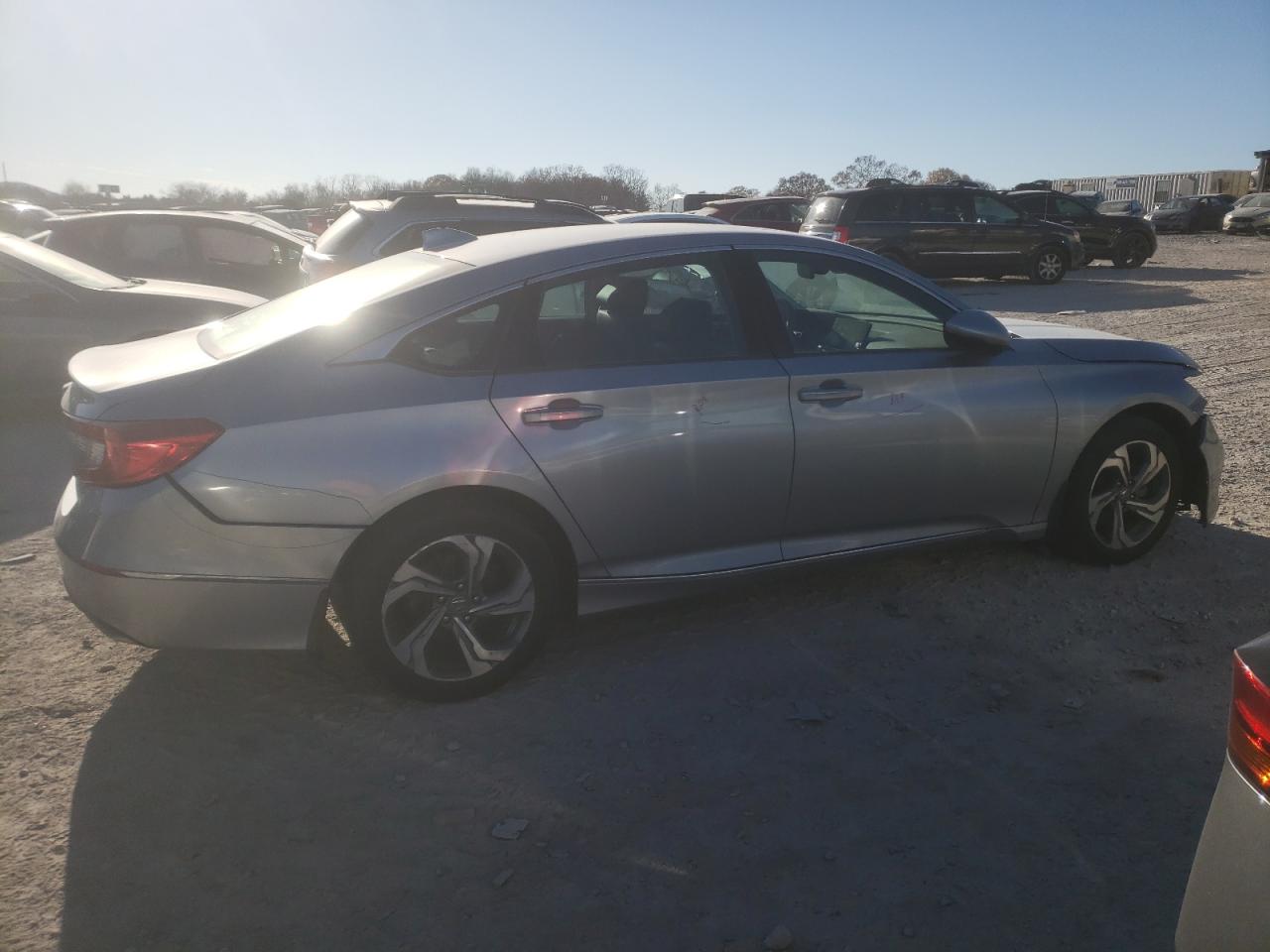 2018 Honda Accord VIN 1HGCV1F57JA131835 Copart auction photo, front end / rear end damage thumbnail 3