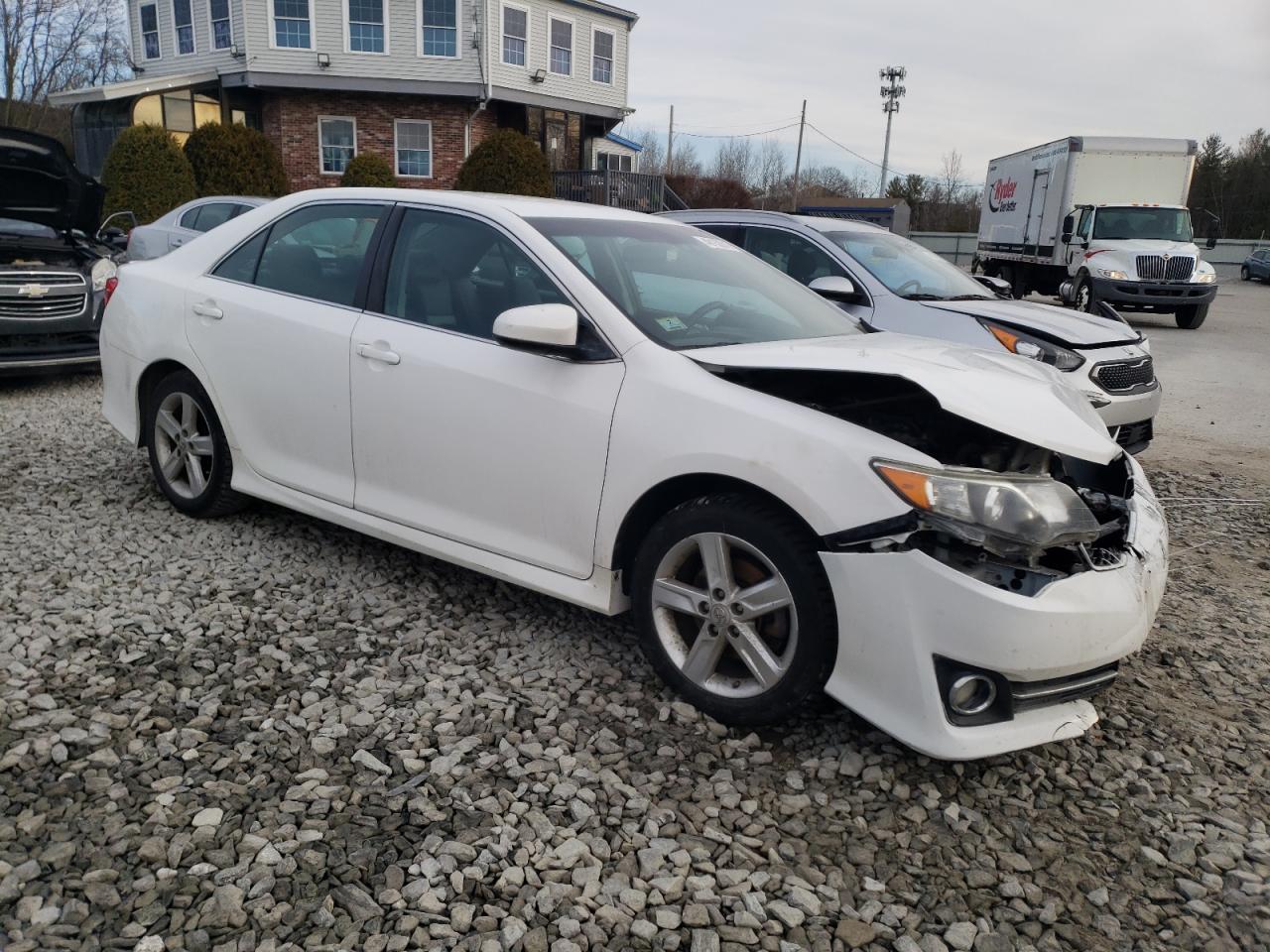 2012 Toyota Camry VIN 4T1BF1FK9CU149781 Copart auction photo, front end / minor dent/scratches damage thumbnail 4