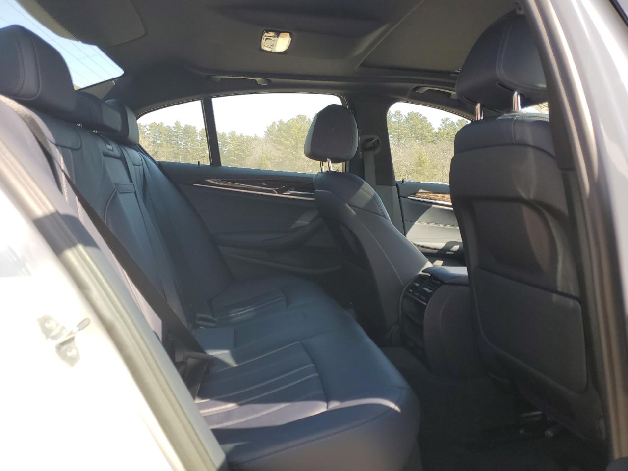 2019 BMW 5er VIN WBAJB1C5XKB377094 Copart auction photo, minor dent/scratches damage thumbnail 10