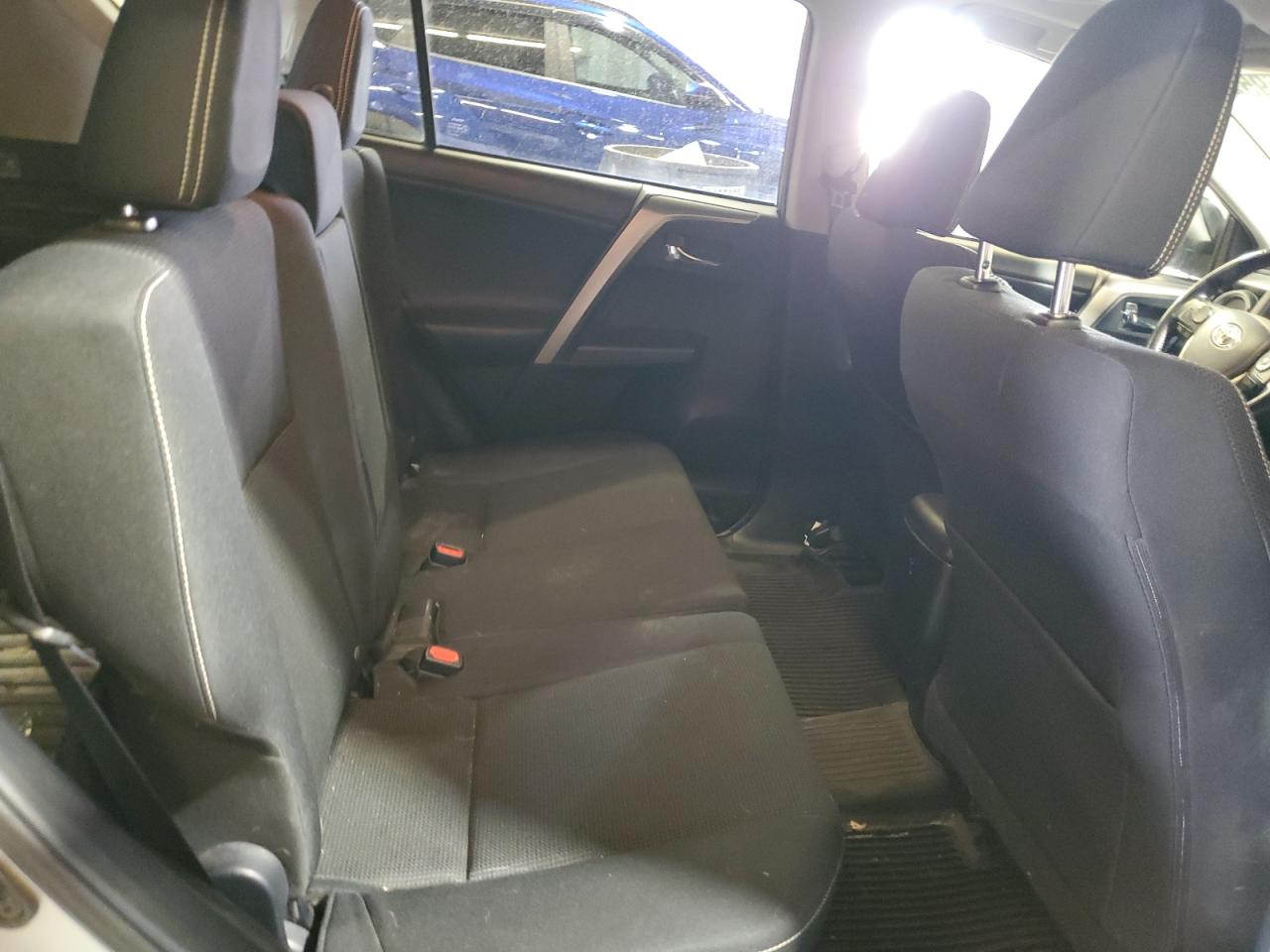 2018 Toyota RAV 4 VIN JTMRFREV0JJ189436 Copart auction photo, side / rear end damage thumbnail 11