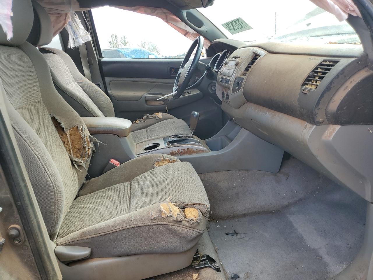 2010 Toyota Tacoma VIN 5TEUU4EN0AZ687502 Copart auction photo, all over damage thumbnail 7