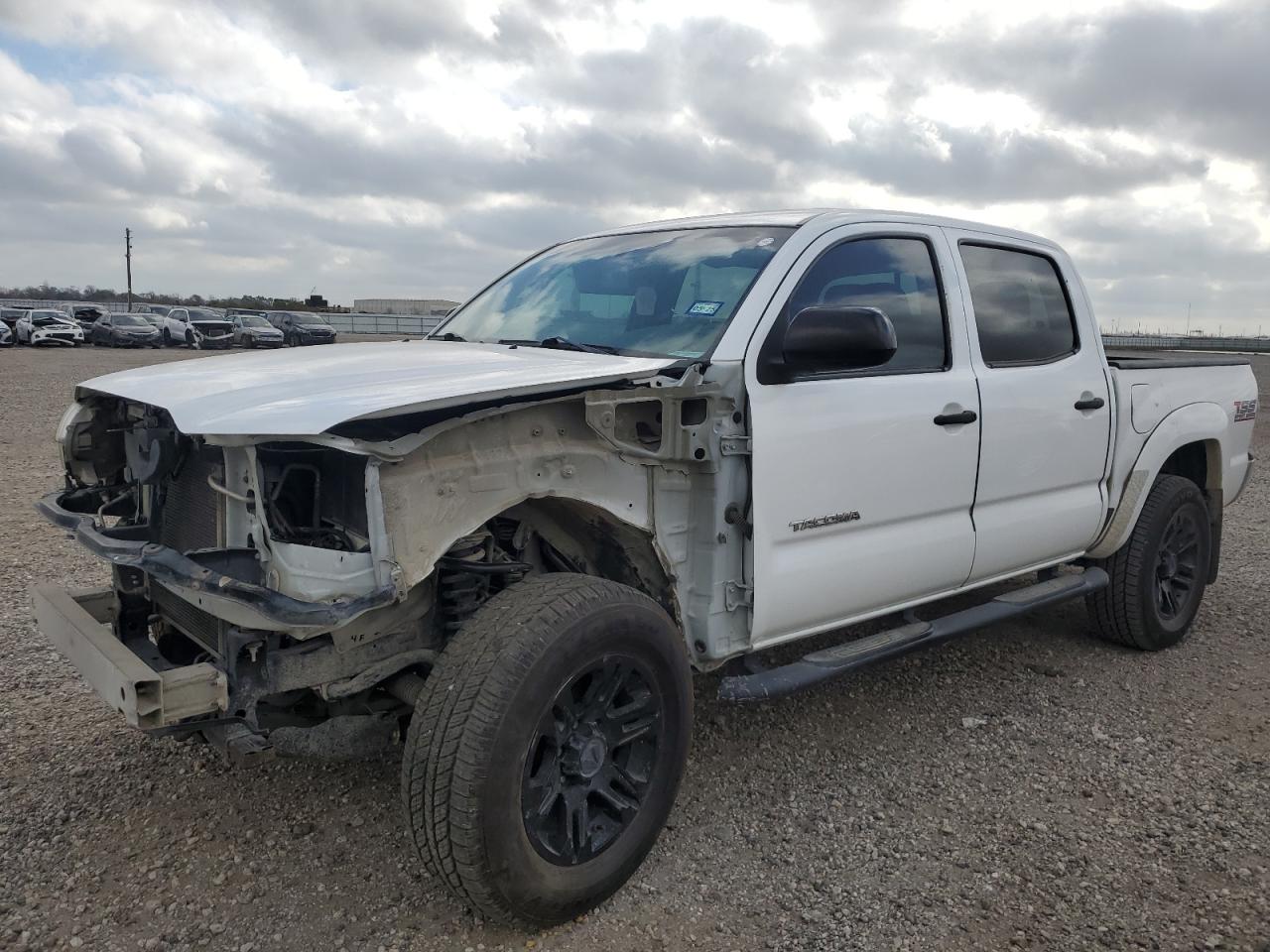 2015 Toyota Tacoma VIN 5TFJX4GN0FX046016