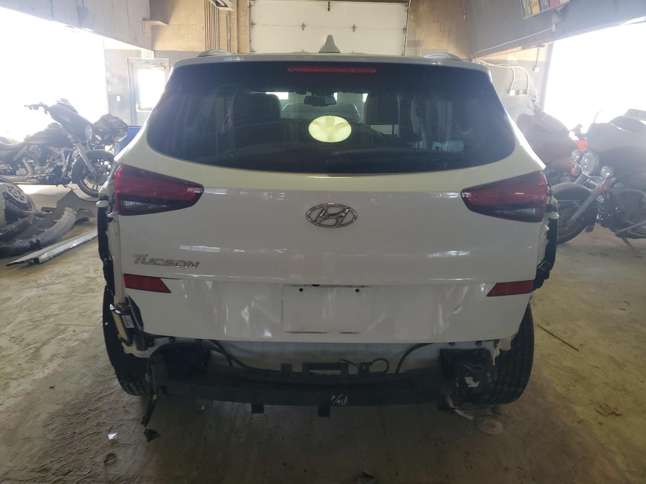 2020 Hyundai Tucson VIN KM8J33A48LU111404 Copart auction photo, rear end / minor dent/scratches damage thumbnail 6