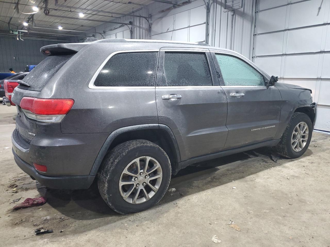 2015 Jeep Grand Cherokee VIN 1C4RJFBG9FC941763 Copart auction photo, front end / minor dent/scratches damage thumbnail 3