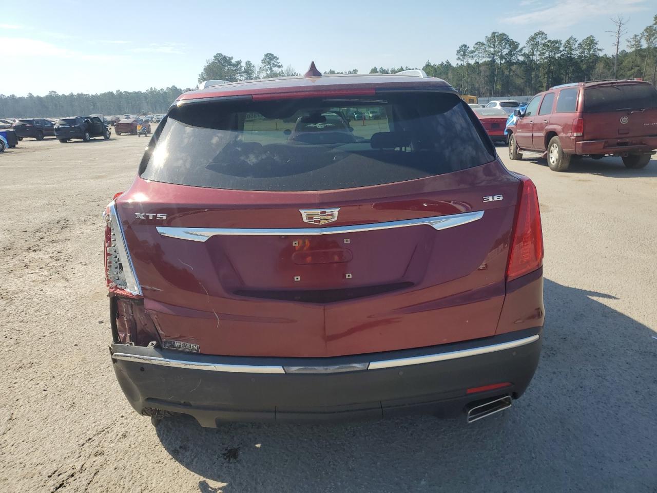 2017 Cadillac XT5 VIN 1GYKNCRS6HZ193644 Copart auction photo, rear end damage thumbnail 6