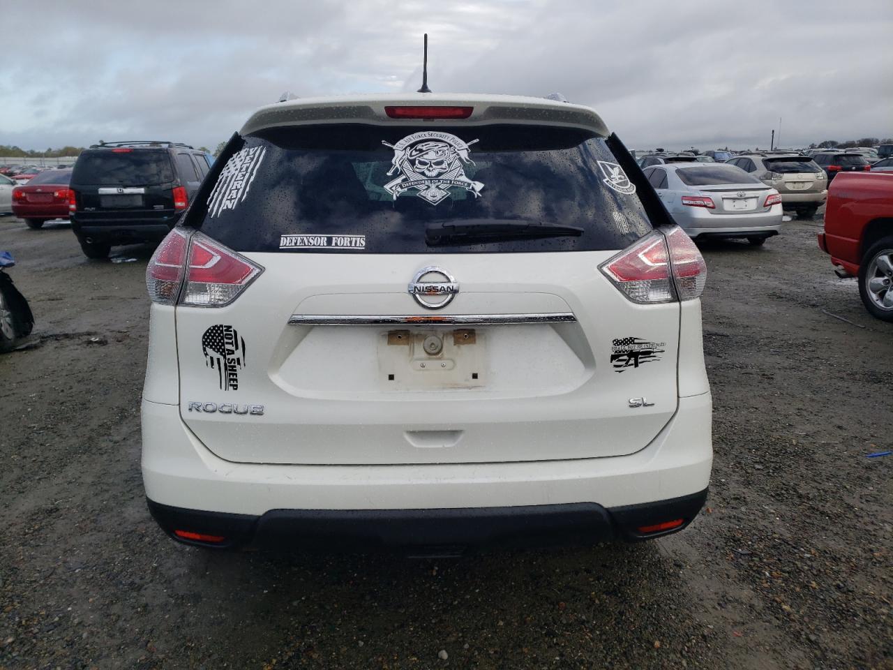 2015 Nissan Rogue VIN 5N1AT2MT2FC776578 Copart auction photo, front end / side damage thumbnail 6