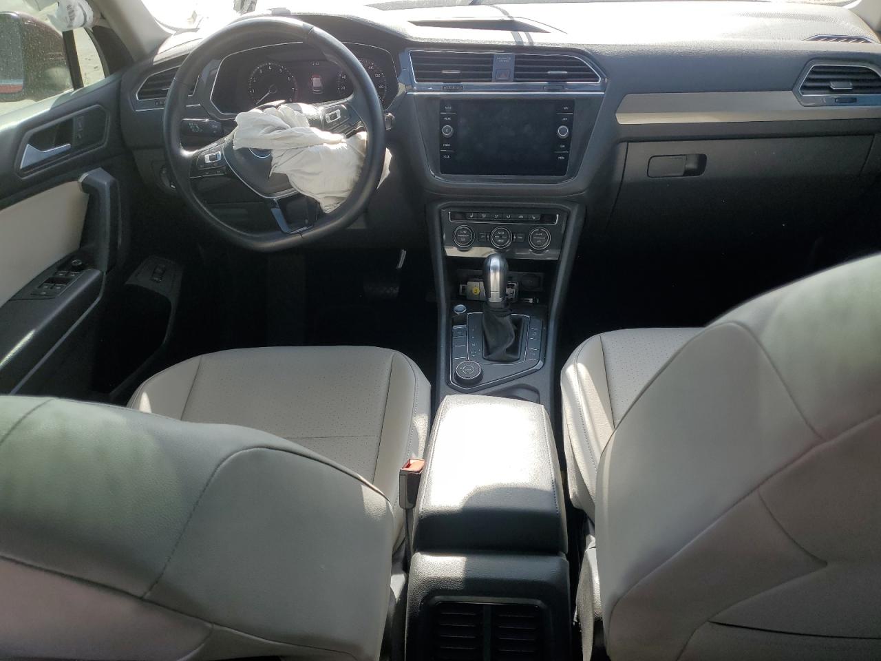 2019 Volkswagen Tiguan VIN 3VV2B7AX8KM050315 Copart auction photo, front end damage thumbnail 8
