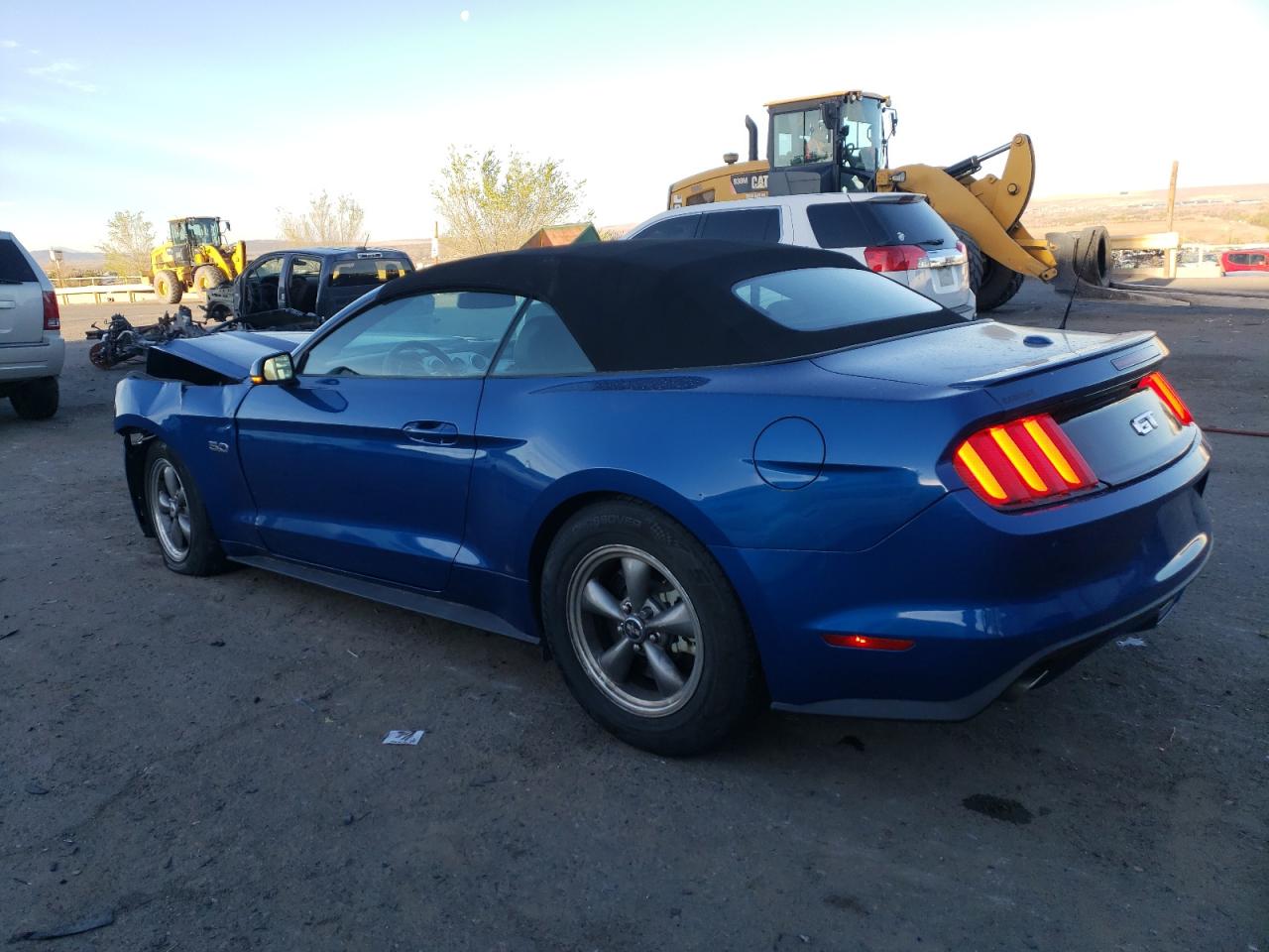 2017 Ford Mustang VIN 1FATP8FF4H5252731 Copart auction photo, front end damage thumbnail 2