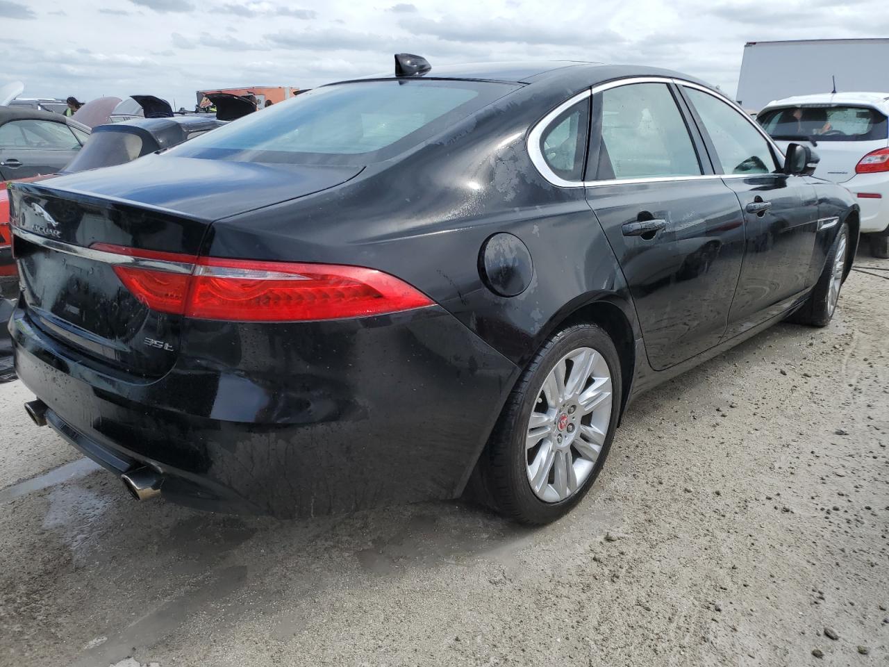 2017 Jaguar XF VIN SAJBR4BV4HCY46643 Copart auction photo, water/flood damage thumbnail 3