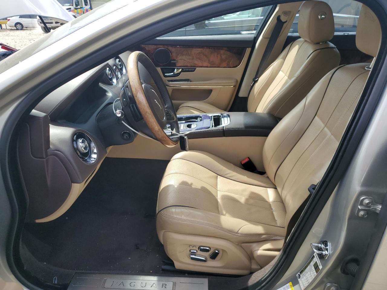 2013 Jaguar XJ VIN SAJWJ2GD5D8V44210 Copart auction photo, all over / undercarriage damage thumbnail 7