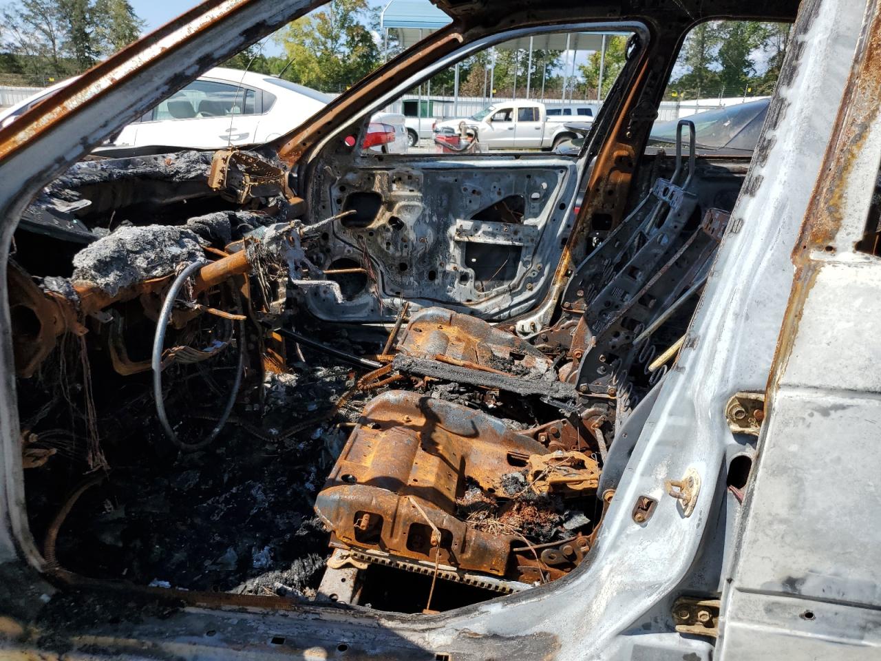 2004 Nissan Sentra VIN 3N1CB51D84L875067 Copart auction photo, burn / front end damage thumbnail 7