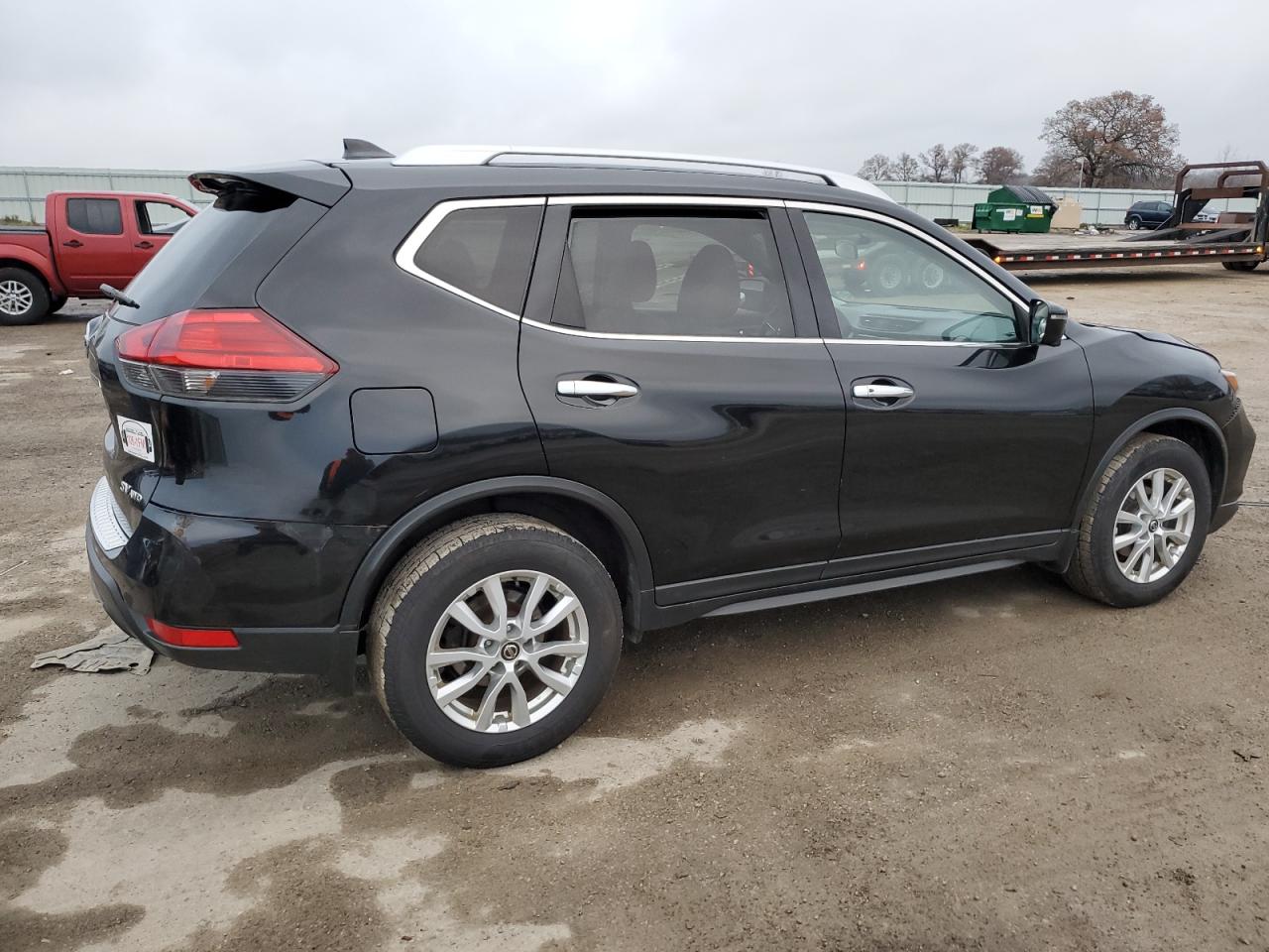 2017 Nissan Rogue VIN KNMAT2MV6HP518534 Copart auction photo, front end damage thumbnail 3