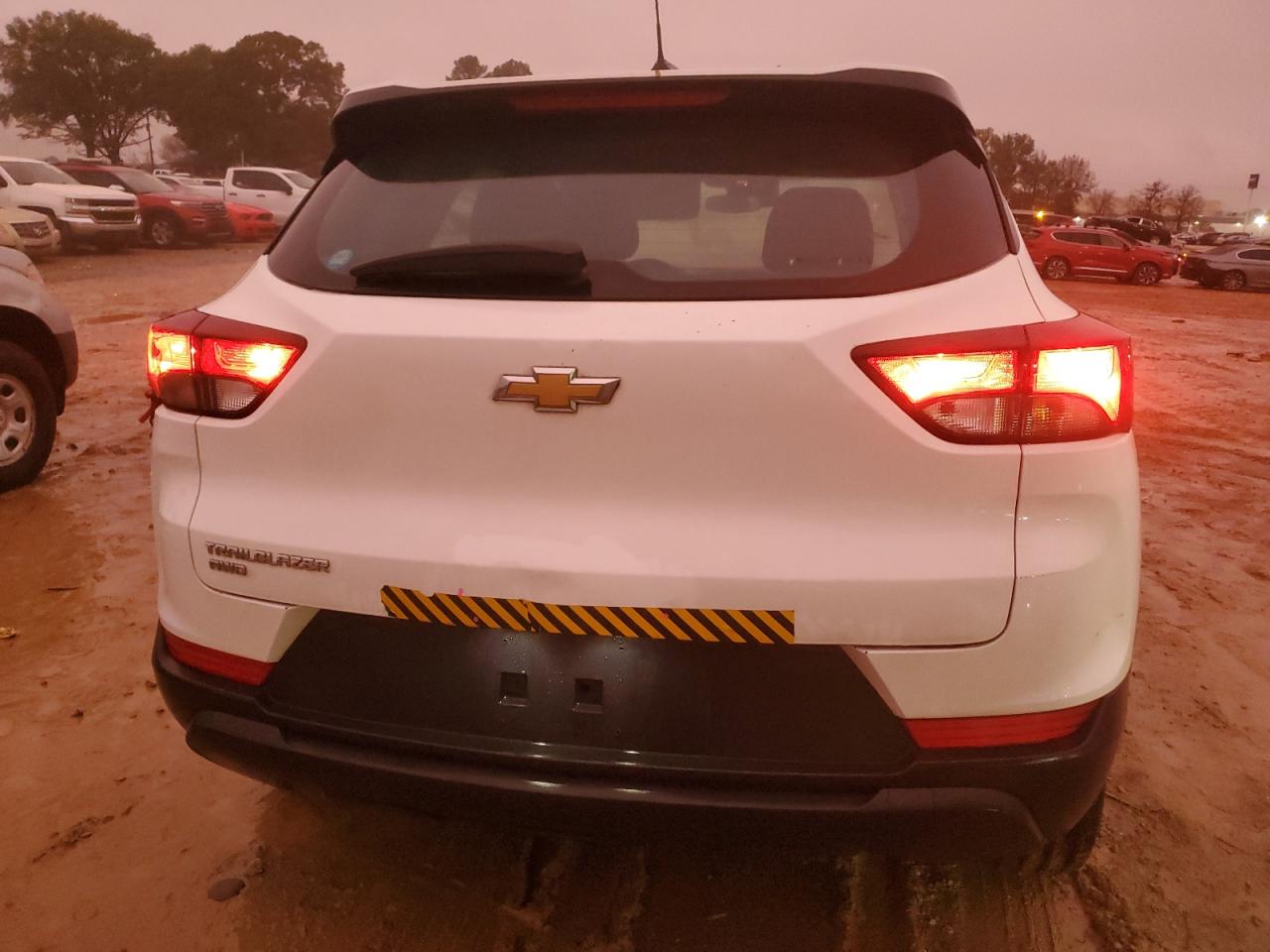 2021 Chevrolet TrailBlazer VIN KL79MNSL9MB032937 Copart auction photo, front end / side damage thumbnail 6