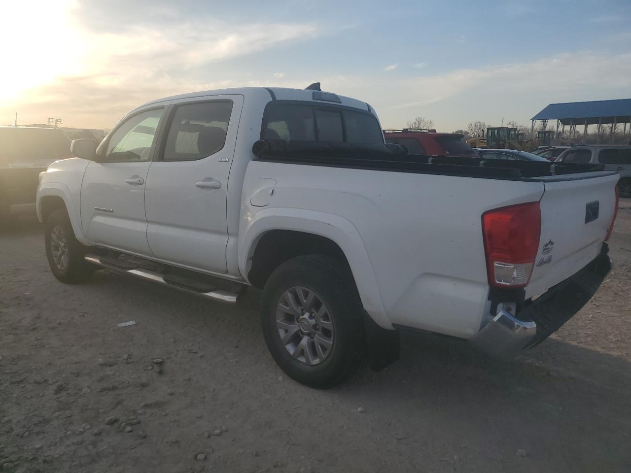 2017 Toyota Tacoma VIN 3TMCZ5AN2HM079108 Copart auction photo, rear end damage thumbnail 2
