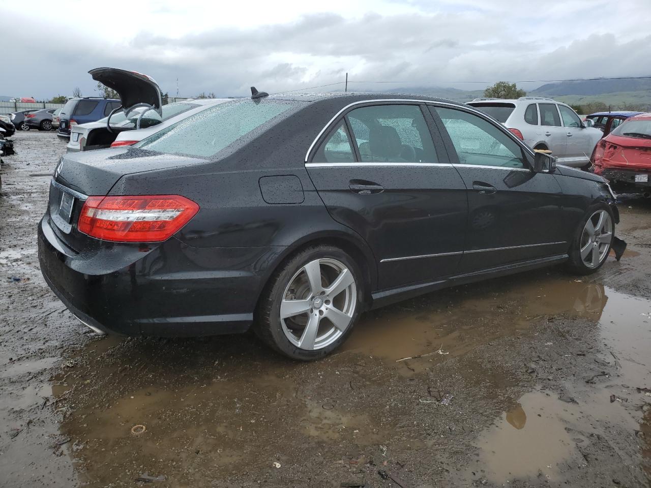 2011 Mercedes-Benz E-klasse VIN WDDHF5GB1BA316578 Copart auction photo, front end / side damage thumbnail 3