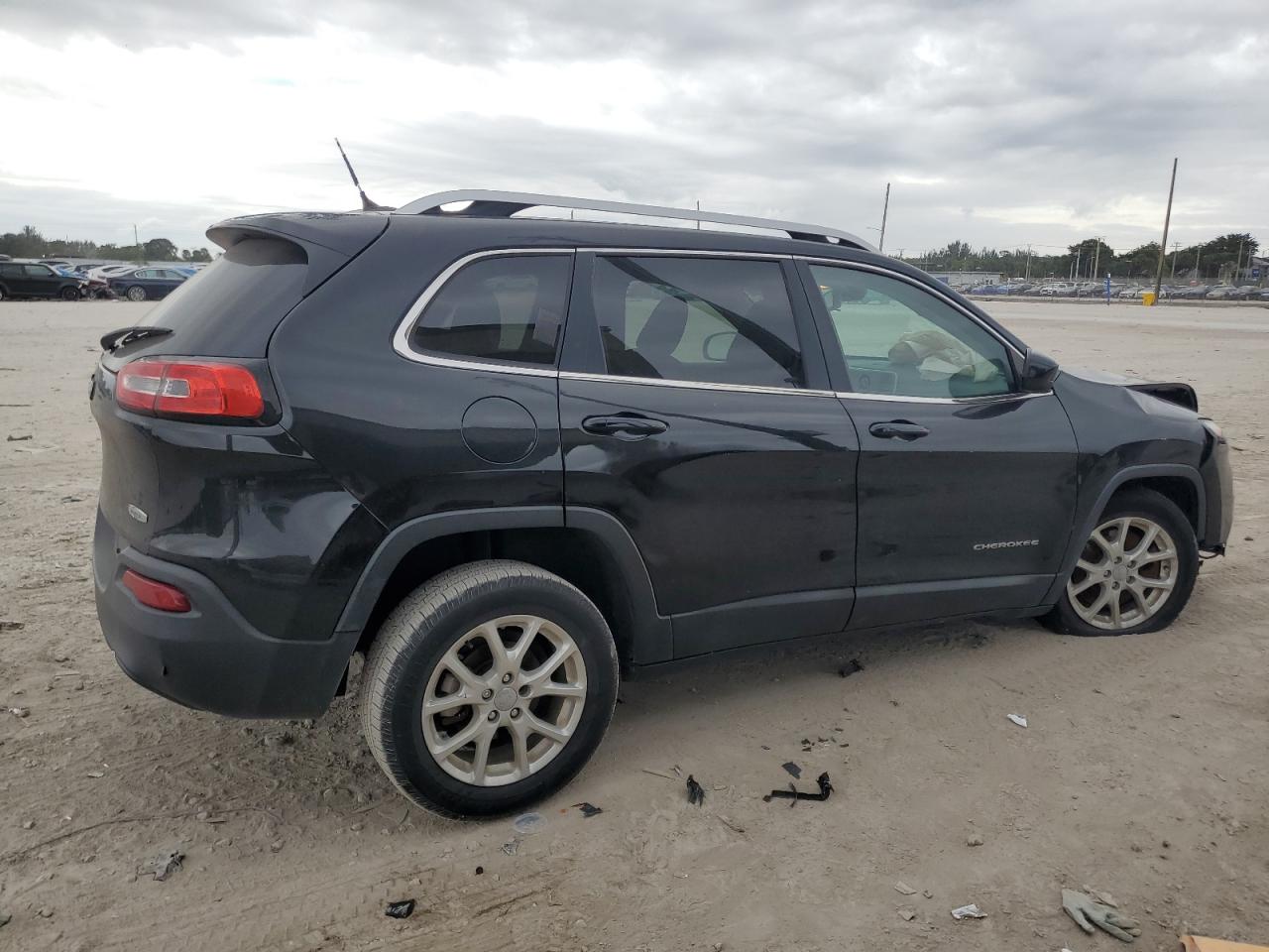 2014 Jeep Grand Cherokee VIN 1C4PJLCB0EW199680 Copart auction photo, front end / side damage thumbnail 3