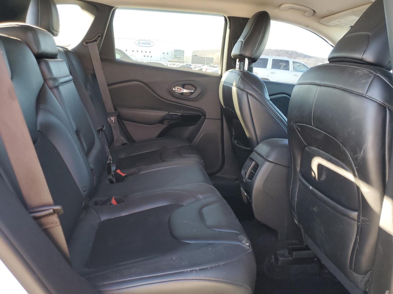 2019 Jeep Grand Cherokee VIN 1C4PJLLB0KD448390 Copart auction photo, rear end / front end damage thumbnail 12