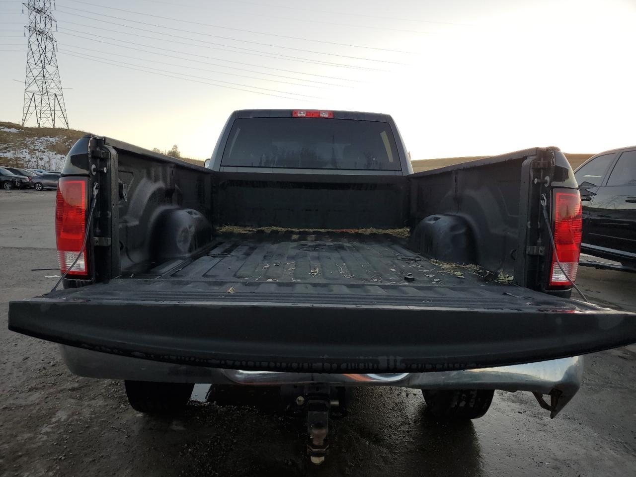 2017 RAM 2500 VIN 3C6UR5HL6HG655720 Copart auction photo, front end / rear end damage thumbnail 6