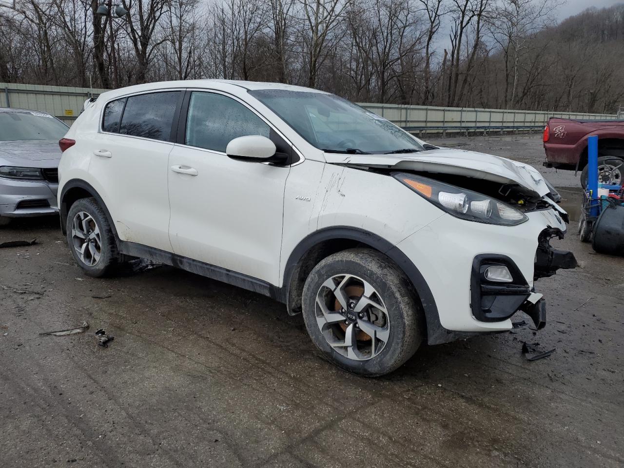 2020 KIA Sportage VIN KNDPMCAC2L7630322 Copart auction photo, front end damage thumbnail 4
