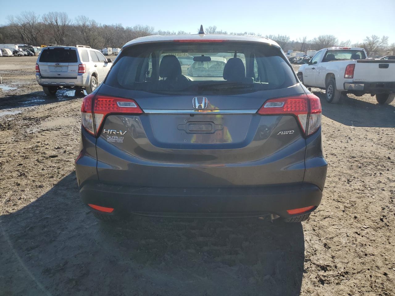 2022 Honda HR-V VIN 3CZRU6H35NM763322 Copart auction photo, front end / minor dent/scratches damage thumbnail 6