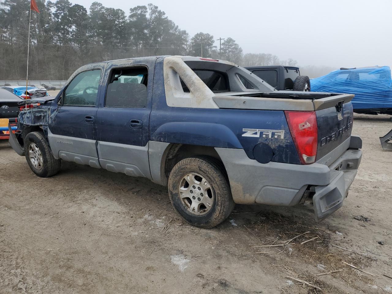 2002 Chevrolet Avalanche VIN 3GNEC13T42G258083 Copart auction photo, rollover damage thumbnail 2