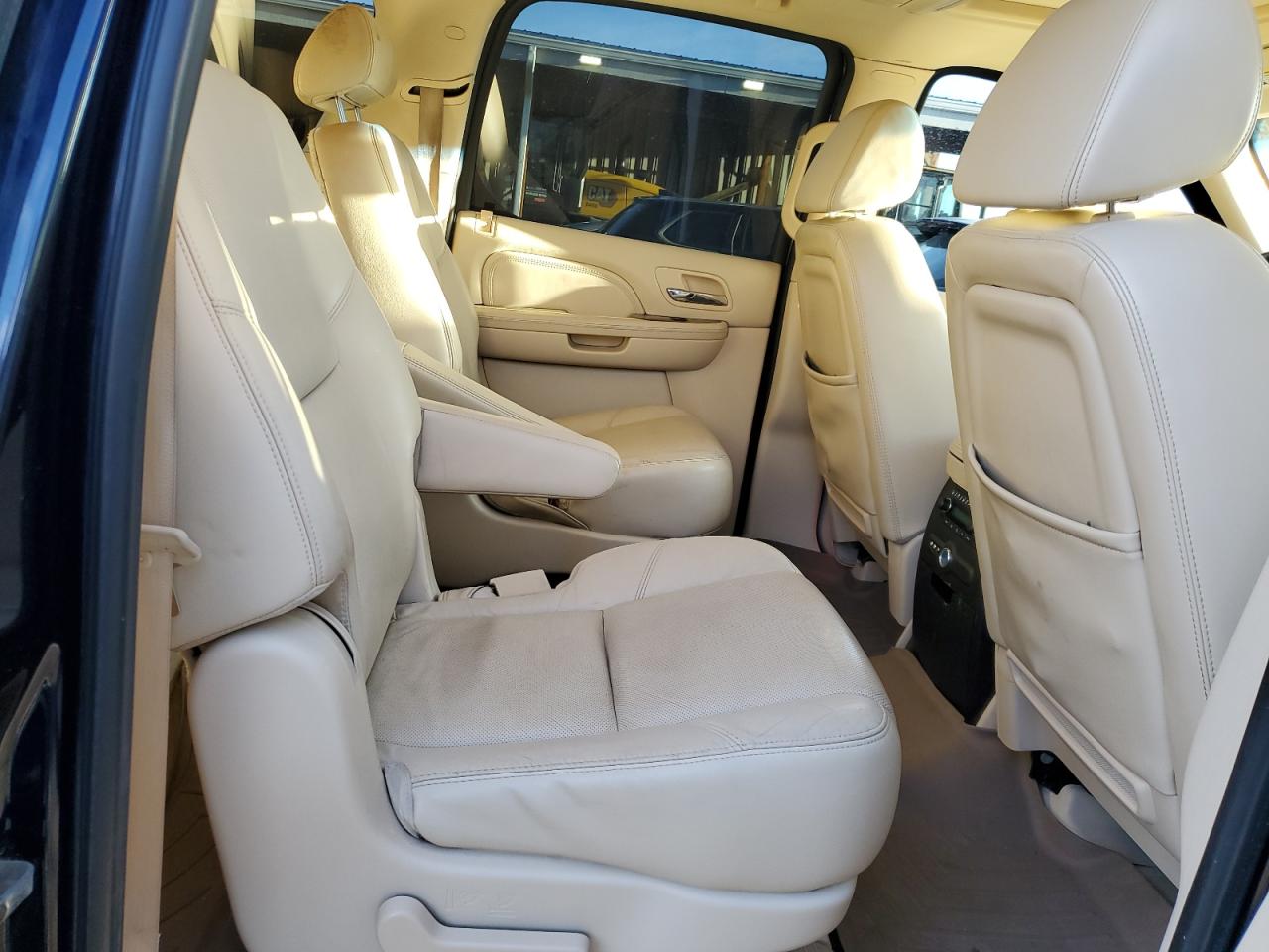 2008 Cadillac Escalade VIN 1GYFK66848R240528 Copart auction photo, side damage thumbnail 11