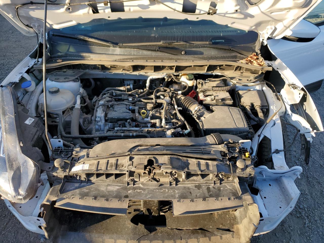 2021 Ford Escape VIN 1FMCU9G65MUB26638 Copart auction photo, front end / minor dent/scratches damage thumbnail 12