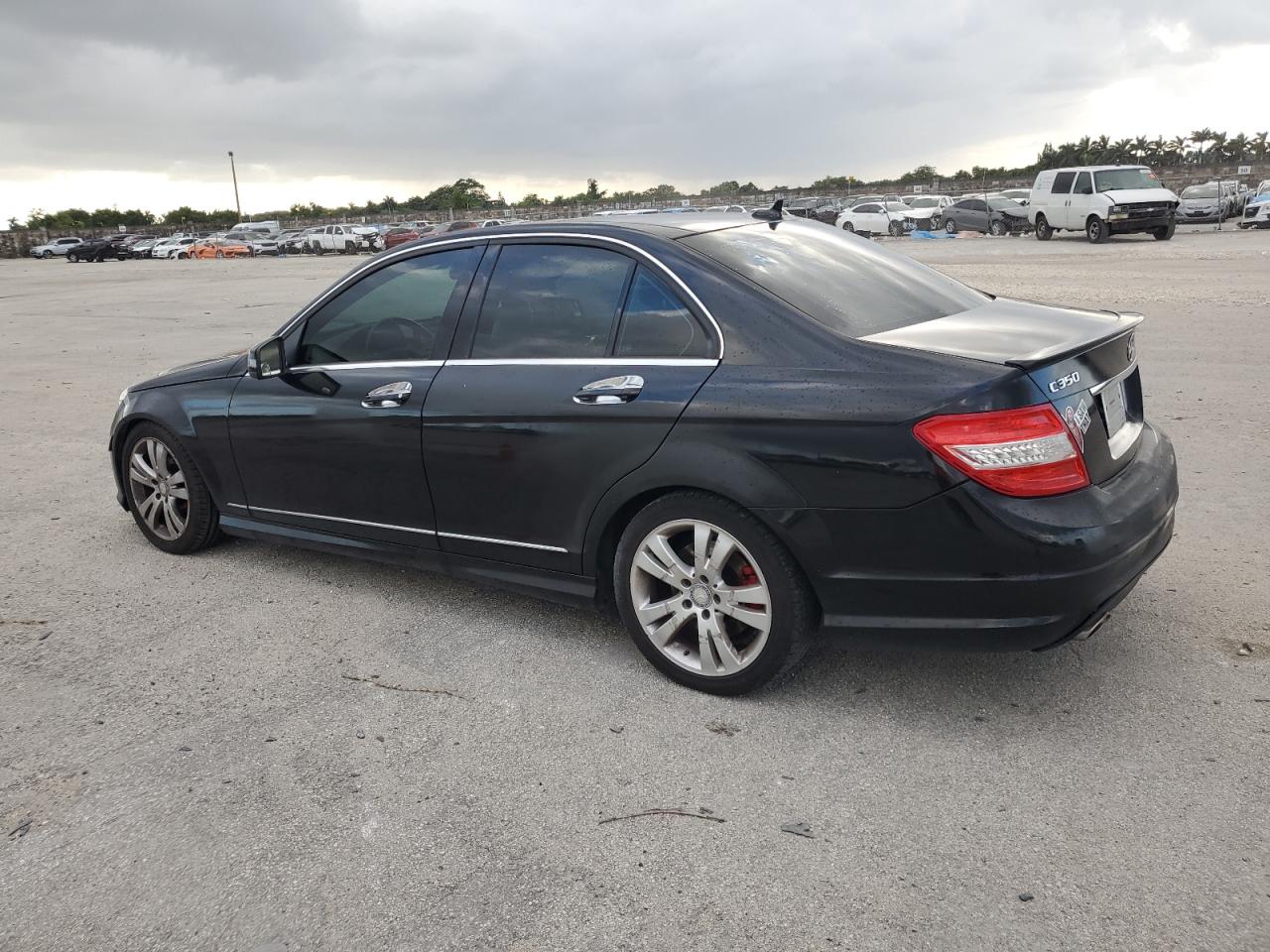 2011 Mercedes-Benz C-klasse VIN WDDGF5GBXBR136870 Copart auction photo, front end damage thumbnail 2