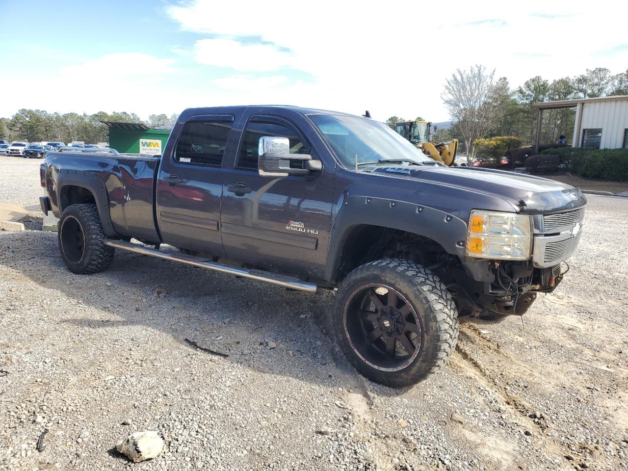 2011 Chevrolet Silverado VIN 1GC1KXC87BF137171 Copart auction photo, vandalism damage thumbnail 4