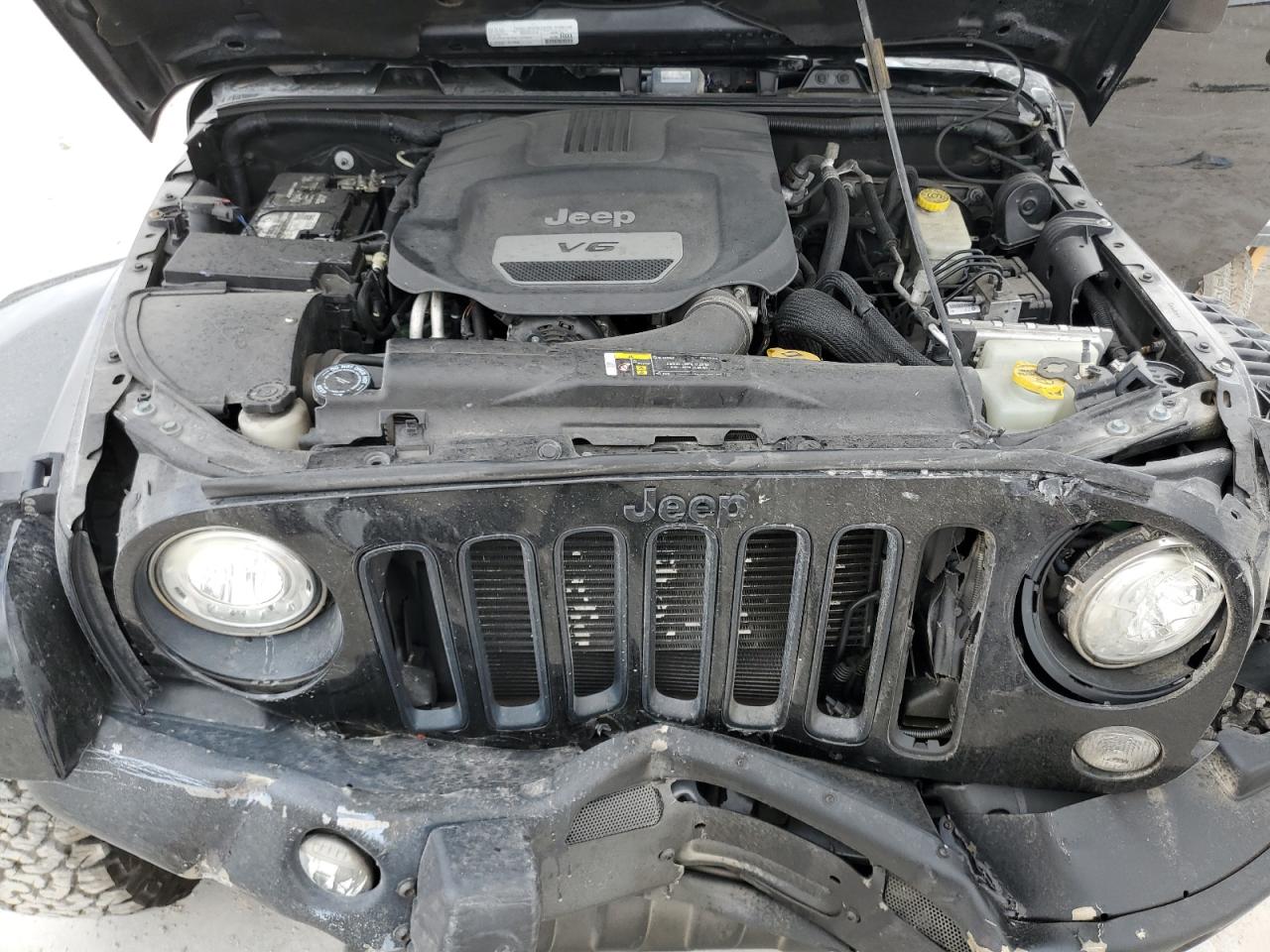2017 Jeep Wrangler VIN 1C4BJWEG8HL569235 Copart auction photo, front end / minor dent/scratches damage thumbnail 11